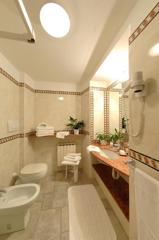 Hotel Residence Baiadelsole Лаїгуелья Екстер'єр фото